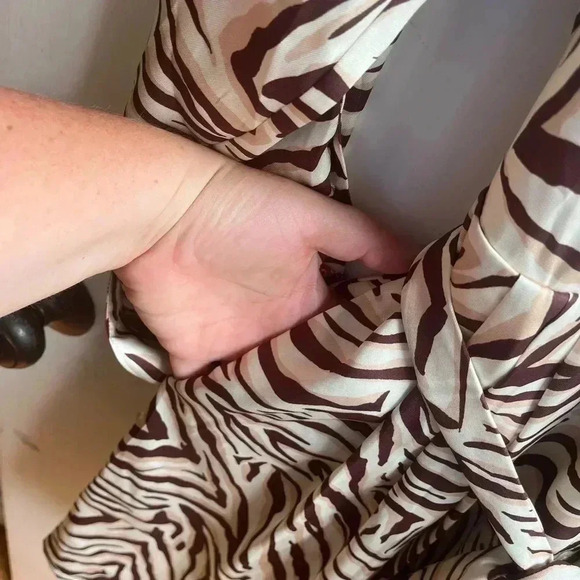 Julie Brown NYC Mary Jane Brown Rizzo Zebra Print Shirt Dress - Picture 8 of 10